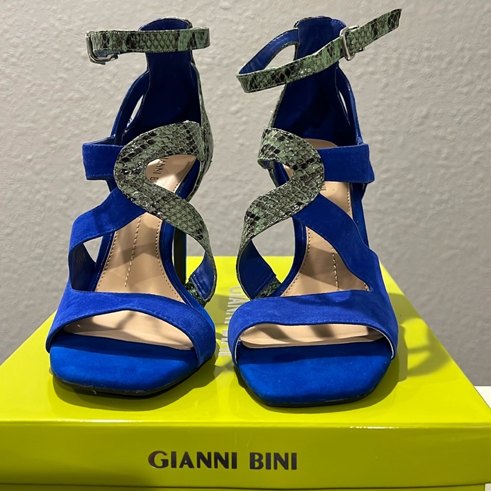 Brand new Gianni Bini heels